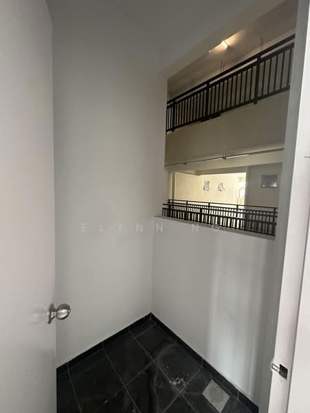 Pangsapuri untuk Dijual di Opal - Elynn Ng - Corridor - PropertyGuru.com.my