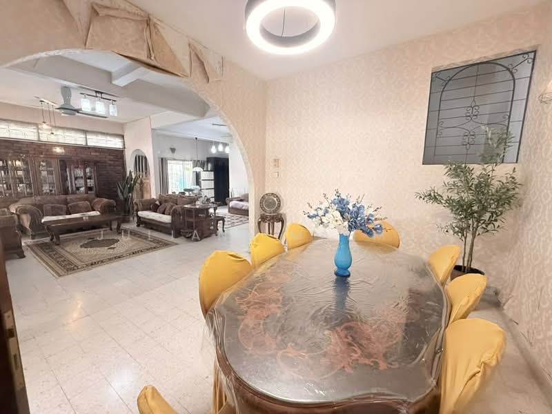 Semi-Detached House for Sale in Taman Tun Dr Ismail (Kuala Lumpur) - Juliana Mahmud - PropertyGuru.com.my