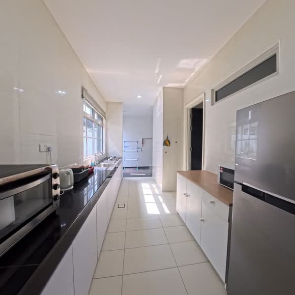 Cluster House for Rent in Eco Spring (Johor Bahru) - Jen Kiok - Kitchen - PropertyGuru.com.my