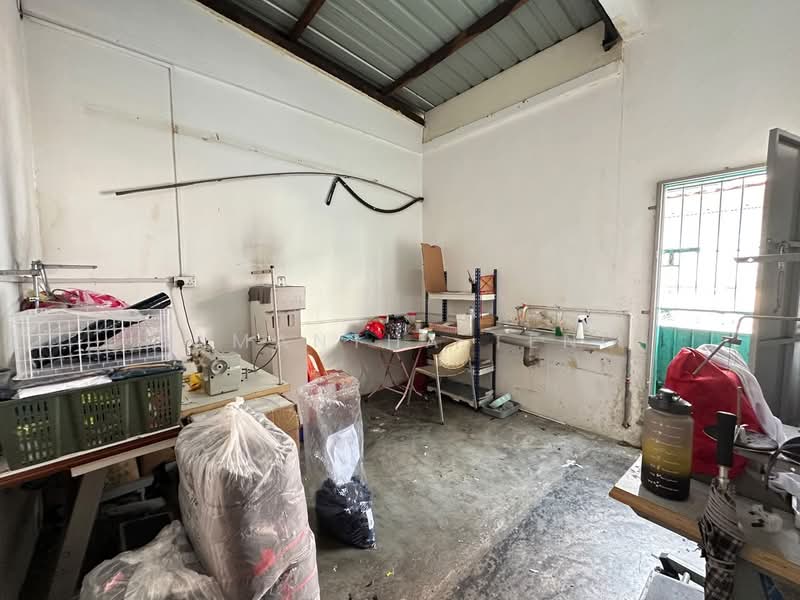 Kedai / Pejabat untuk Disewa di Taman Johor Jaya (Johor Bahru) - Samantha Teng - PropertyGuru.com.my