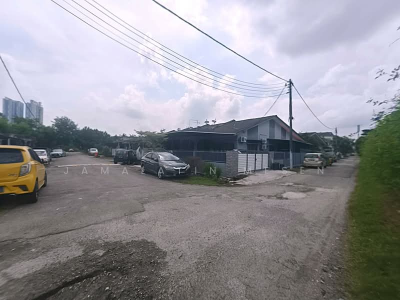 1-storey Terraced House for Sale in Taman Muhibbah (Kajang) - Jamalatin Mesen - Exterior - PropertyGuru.com.my