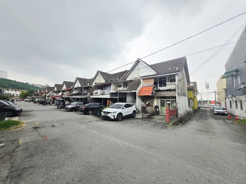 Rumah Bandar untuk Dijual di Taman Bukit Teratai (Ampang) - Azli Ibrahim - Exterior - PropertyGuru.com.my