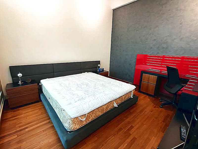 Kondominium untuk Dijual di Tropicana Grande - Kelvin Ng - Master Bedroom - PropertyGuru.com.my