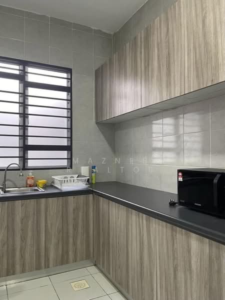 Kondominium untuk Disewa di Residensi Adelia - Maznee Realtor - Kitchen - PropertyGuru.com.my