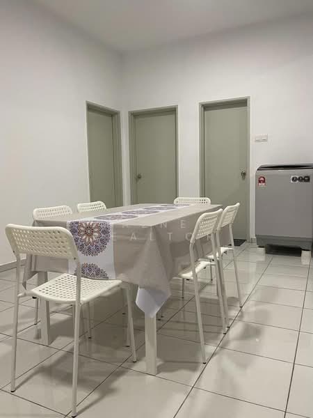 Kondominium untuk Disewa di Residensi Adelia - Maznee Realtor - Dining Room - PropertyGuru.com.my