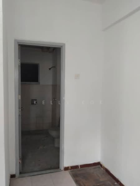 Condominium for Rent at Bayu Tasik 1 - Kelly Kok - Bathroom - PropertyGuru.com.my