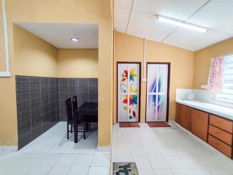 Rumah Teres 1 Tingkat untuk Dijual di Indera Mahkota 2 (Kuantan) - N. Melisa - Kitchen - PropertyGuru.com.my