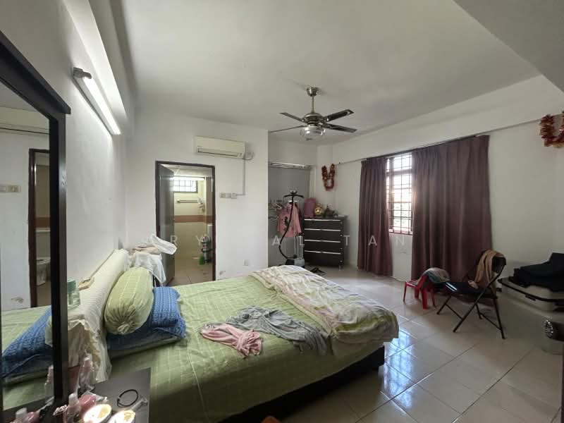Tanah Kediaman untuk Dijual di Taman Stulang Laut (Johor Bahru) - Crystal Tan - Bedroom - PropertyGuru.com.my