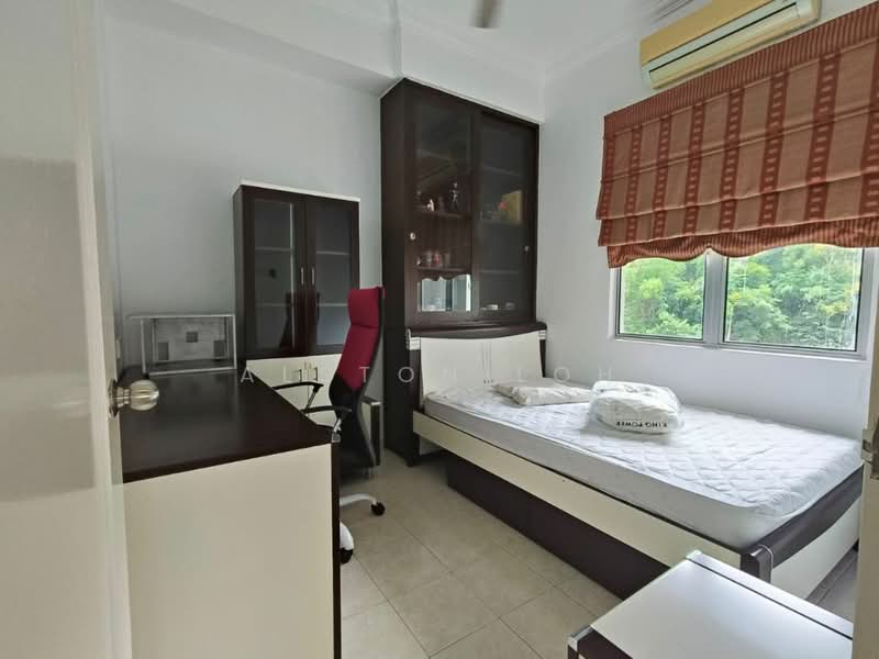 Kondominium untuk Dijual di Coastal Tower - Alston Loh - Bedroom - PropertyGuru.com.my