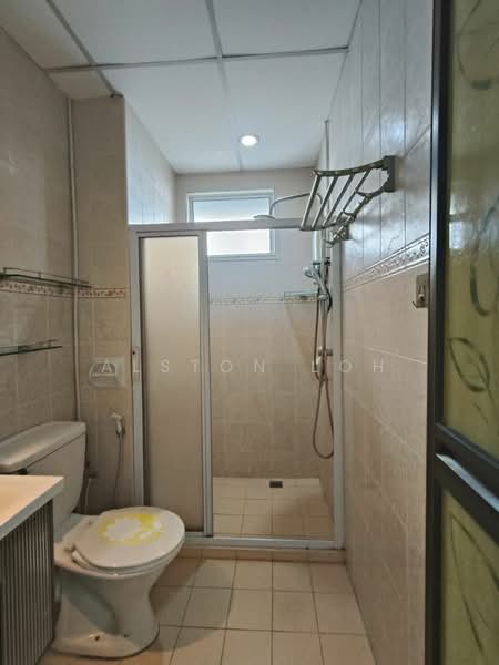 Kondominium untuk Dijual di Coastal Tower - Alston Loh - Bathroom - PropertyGuru.com.my