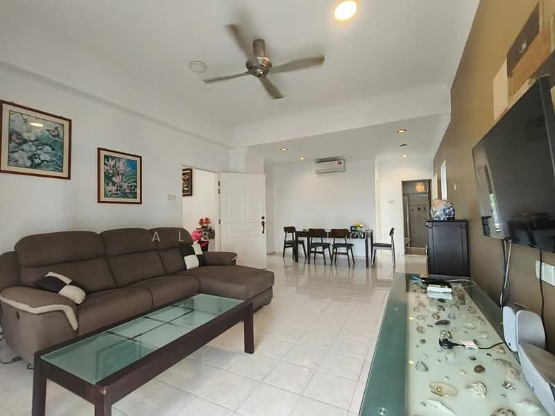 Kondominium untuk Dijual di Coastal Tower - Alston Loh - Living Room - PropertyGuru.com.my
