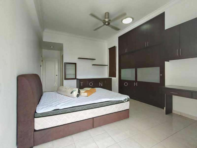 Kondominium untuk Dijual di Coastal Tower - Alston Loh - Bedroom - PropertyGuru.com.my