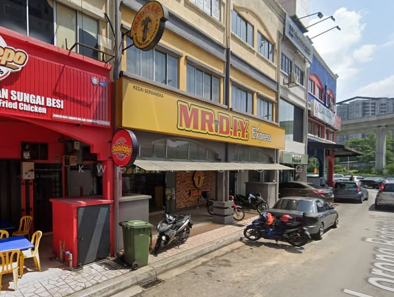 Kedai untuk Dijual di Taman Castlefield (Sri Petaling) - Kweenie Chong - Exterior - PropertyGuru.com.my