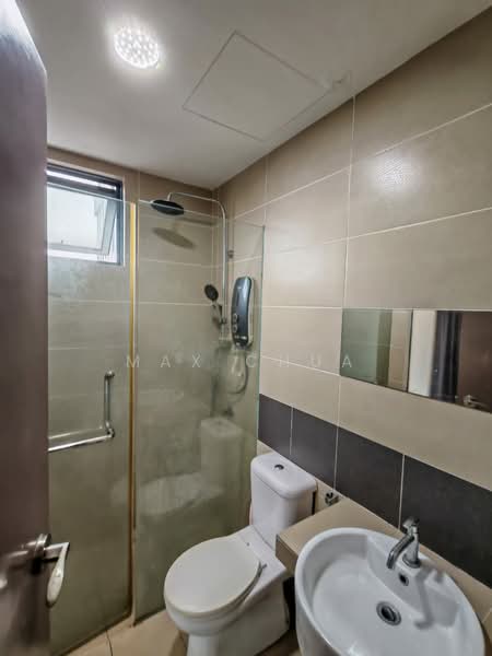 Servis Apartment untuk Disewa di Amerin Residence - Max Chua - Bathroom - PropertyGuru.com.my