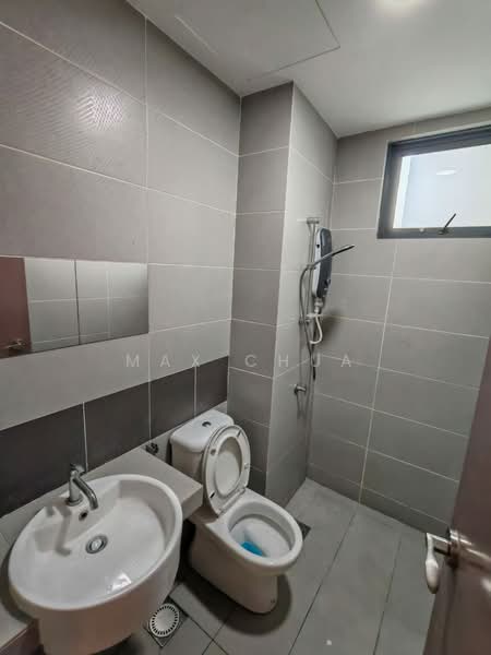 Servis Apartment untuk Disewa di Amerin Residence - Max Chua - Bathroom - PropertyGuru.com.my