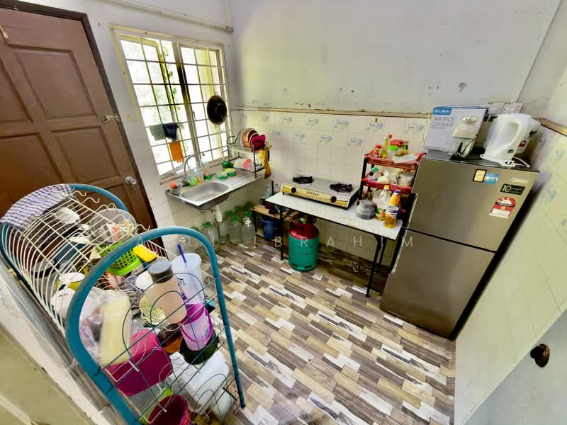 Townhouse for Sale in Taman Melati (Setapak) - Azli Ibrahim - Kitchen - PropertyGuru.com.my