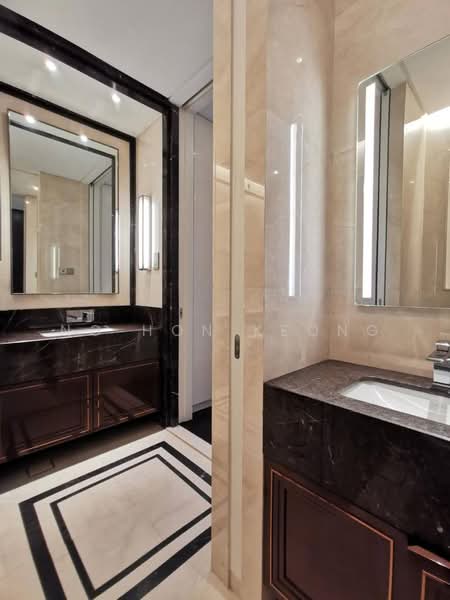 Kediaman Servis untuk Dijual di Pavilion Suites - Ng Hon Keong - Bathroom - PropertyGuru.com.my