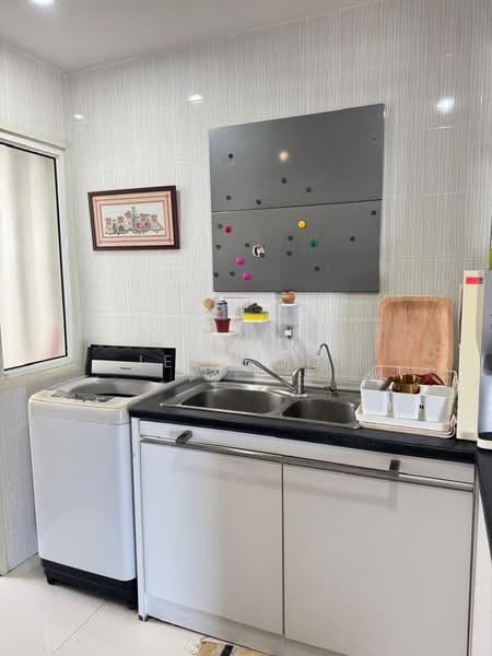 Kondominium untuk Dijual di Marina Bay Condominium - Jeff Ooi - Kitchen - PropertyGuru.com.my