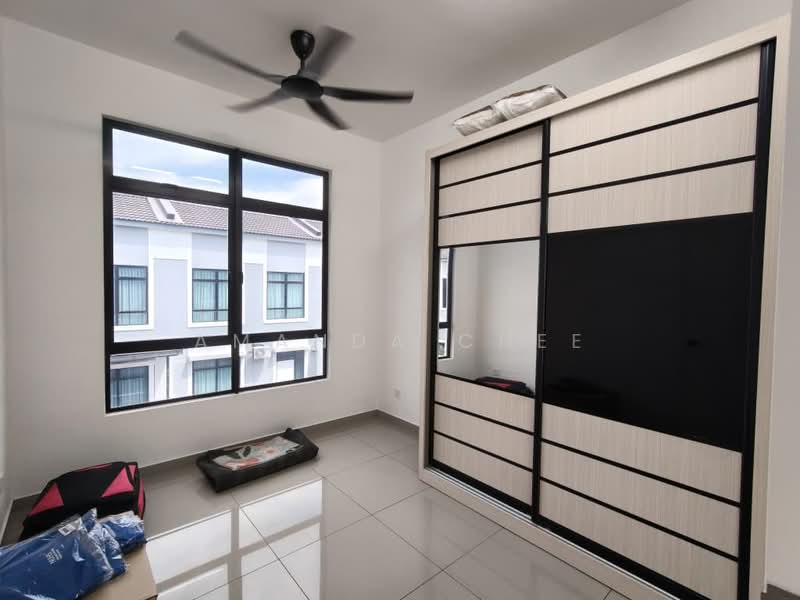 Rumah Teres untuk Dijual di Kota Masai (Pasir Gudang) - Amanda Chee - Bedroom - PropertyGuru.com.my