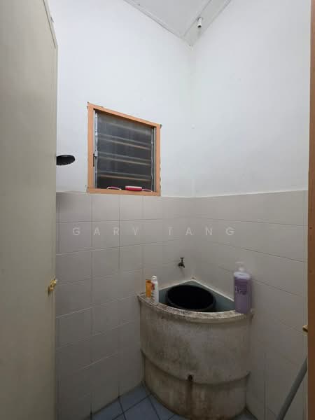 Rumah Teres 1 Tingkat untuk Dijual di Seri Margosa (Ipoh) - Gary Tang - Bathroom - PropertyGuru.com.my