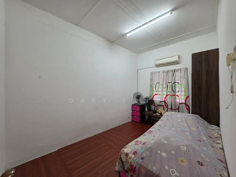 Rumah Teres 1 Tingkat untuk Dijual di Seri Margosa (Ipoh) - Gary Tang - Bedroom - PropertyGuru.com.my