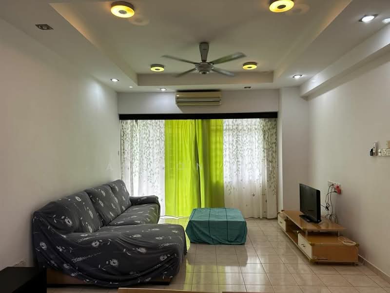Kondominium untuk Dijual di Coastal Tower - Alston Loh - Living Room - PropertyGuru.com.my