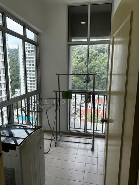 Kondominium untuk Dijual di Coastal Tower - Alston Loh - Balcony - PropertyGuru.com.my