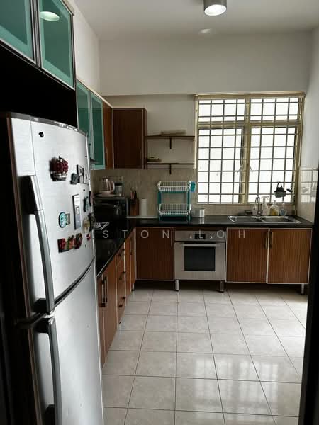 Kondominium untuk Dijual di Coastal Tower - Alston Loh - Kitchen - PropertyGuru.com.my