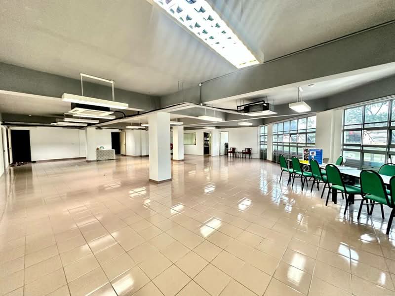 Retail Office for Rent in Nilai (Negeri Sembilan) - Amirul Nasyriq - Interior - PropertyGuru.com.my
