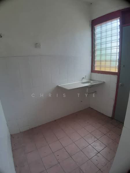 Rumah Teres 2 Tingkat untuk Dijual di Rawang (Selangor) - Chris Tye - Kitchen - PropertyGuru.com.my