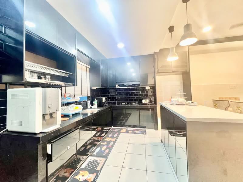 2-storey Terraced House for Sale in Setia Alam (Selangor) - Zulhaikal Asmadee - Kitchen - PropertyGuru.com.my