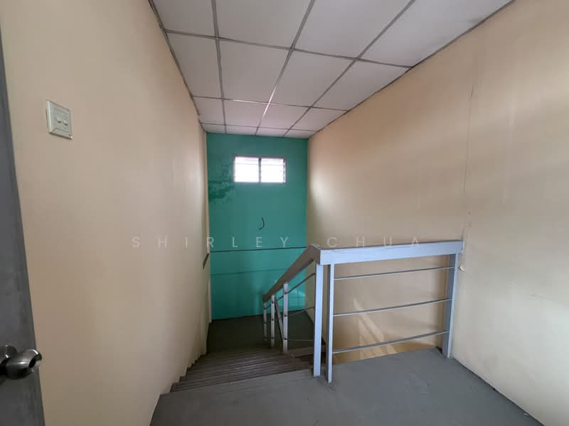 Shop for Rent in Putra Heights (Subang Jaya) - Shirley Chua - Corridor - PropertyGuru.com.my
