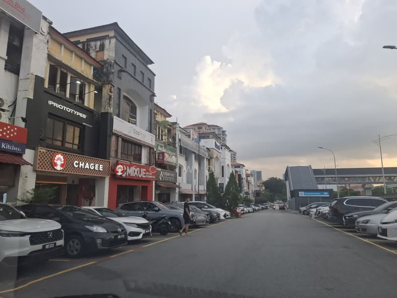 Shop / Office for Rent in Aman Suria (Petaling Jaya) - FC Wong - Exterior - PropertyGuru.com.my