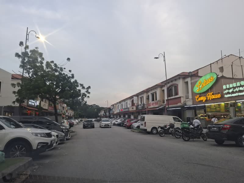 Shop / Office for Rent in Aman Suria (Petaling Jaya) - FC Wong - Exterior - PropertyGuru.com.my