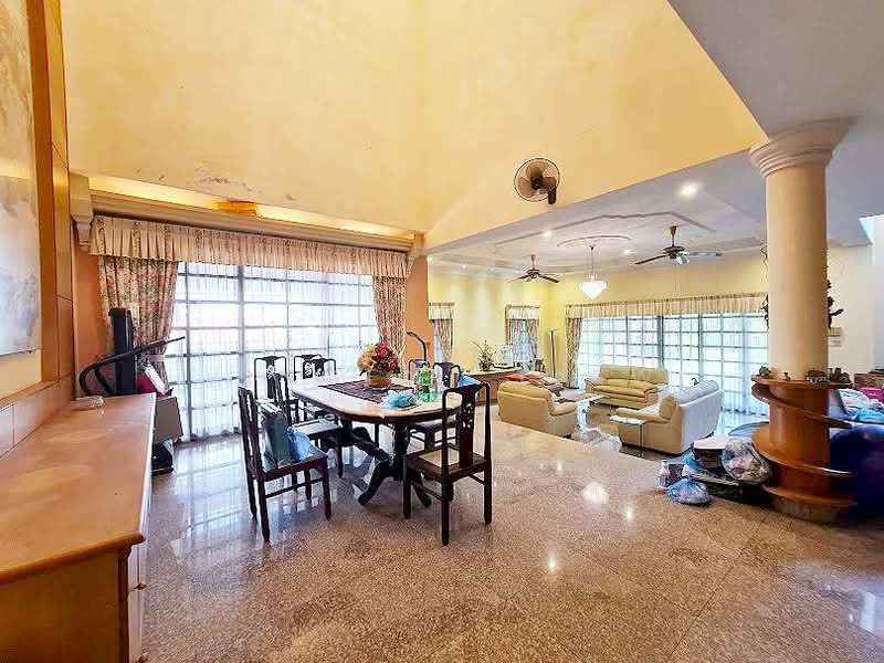 Bungalow House untuk Dijual di Tropicana Golf and Country Resort (Tropicana) - Vincent Liaw - Living Room - PropertyGuru.com.my