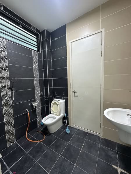 Semi-Detached House for Sale in Bemban (Melaka) - William Chong - Bathroom - PropertyGuru.com.my