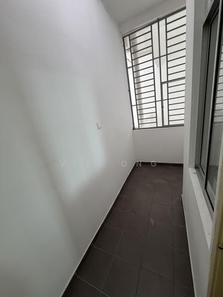 Pangsapuri untuk Disewa di Seri Molek Perdana - Vivi Ong - Balcony - PropertyGuru.com.my