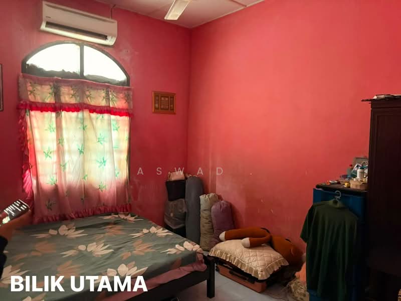 Rumah Teres untuk Dijual di Taman Rakyat Mergong (Alor Setar) - Aswad . - Bedroom - PropertyGuru.com.my