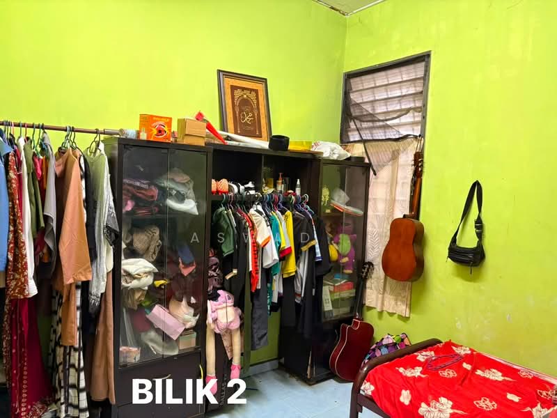 Rumah Teres untuk Dijual di Taman Rakyat Mergong (Alor Setar) - Aswad . - Bedroom - PropertyGuru.com.my
