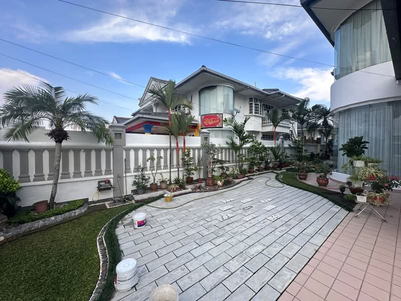 Rumah Berkembar untuk Dijual di Taman Suria (Johor Bahru) - Kyle Das - PropertyGuru.com.my