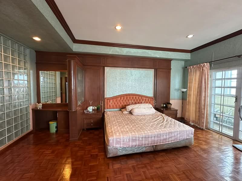 Rumah Berkembar untuk Dijual di Taman Suria (Johor Bahru) - Kyle Das - PropertyGuru.com.my