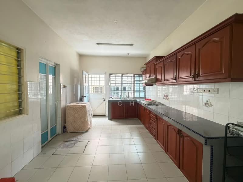 Rumah Teres 2 Tingkat untuk Dijual di Bandar Sri Damansara (Selangor) - Yanis Cheong - Kitchen - PropertyGuru.com.my
