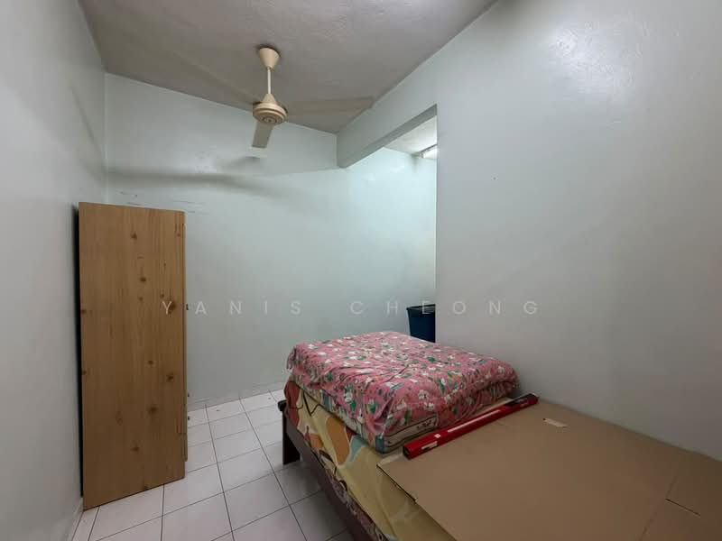 Rumah Teres 2 Tingkat untuk Dijual di Bandar Sri Damansara (Selangor) - Yanis Cheong - Bedroom - PropertyGuru.com.my