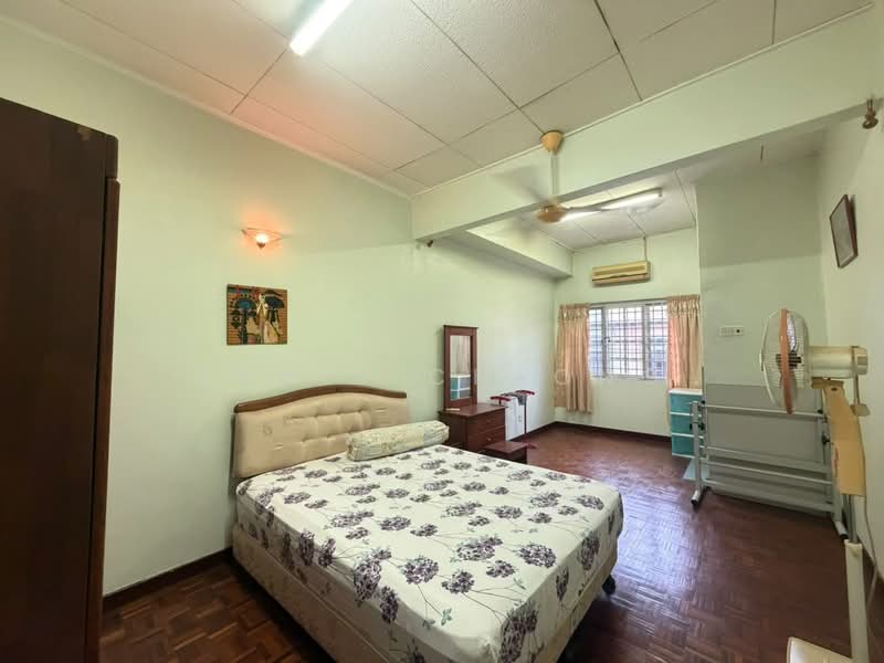 Rumah Teres 2 Tingkat untuk Dijual di Bandar Sri Damansara (Selangor) - Yanis Cheong - Bedroom - PropertyGuru.com.my