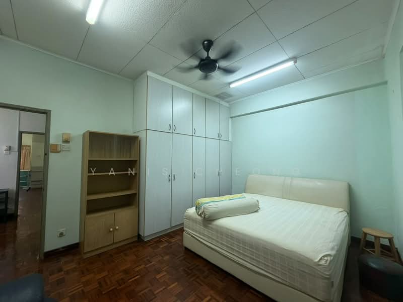 Rumah Teres 2 Tingkat untuk Dijual di Bandar Sri Damansara (Selangor) - Yanis Cheong - Bedroom - PropertyGuru.com.my