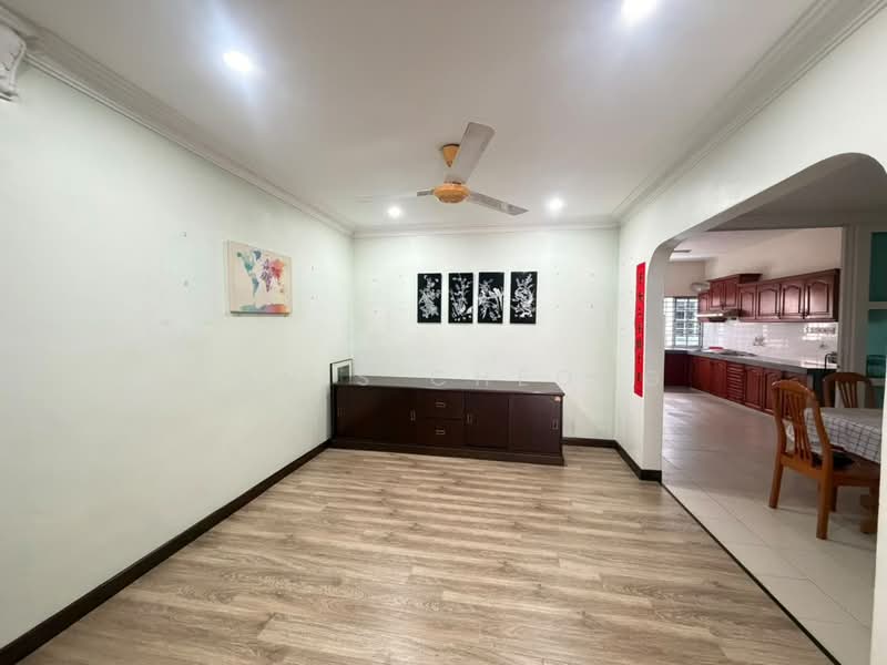 Rumah Teres 2 Tingkat untuk Dijual di Bandar Sri Damansara (Selangor) - Yanis Cheong - Living Room - PropertyGuru.com.my