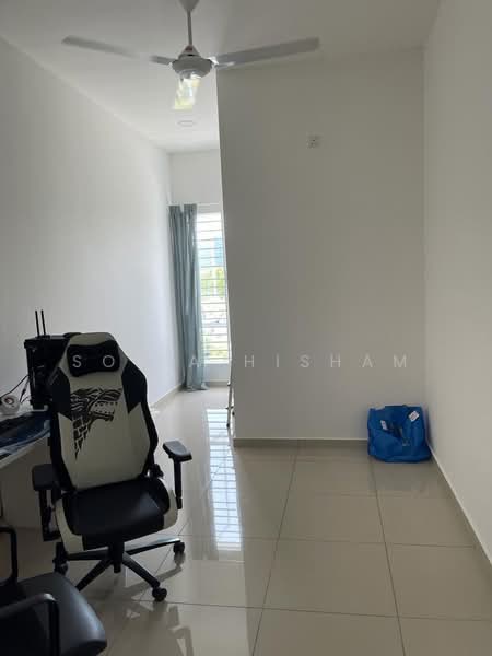 2-storey Terraced House for Rent in Taman Ara Sendayan (Bandar Sri Sendayan) - Sofia Hisham - Study - PropertyGuru.com.my
