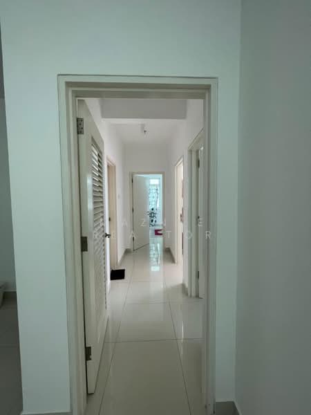 Condominium for Rent at Flora Rosa - Maznee Realtor - Corridor - PropertyGuru.com.my