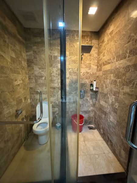 Condominium for Sale at 6 CapSquare - Michael Au - Bathroom - PropertyGuru.com.my