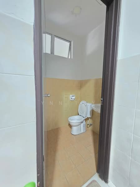 Rumah Teres 2 Tingkat untuk Dijual di Taman Seri Orkid (Skudai) - Fynn Thye - Bathroom - PropertyGuru.com.my